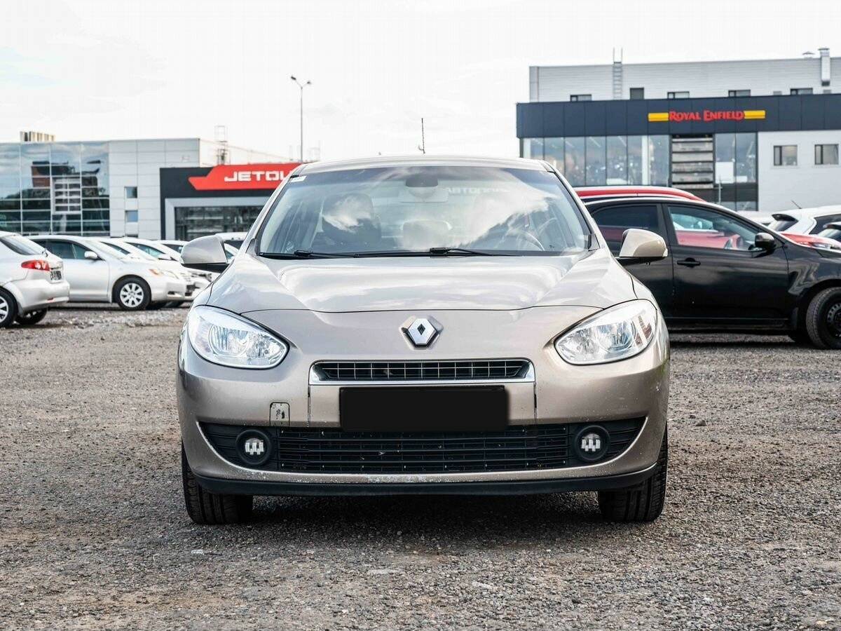 Купить Renault Fluence с пробегом. Фото: #1