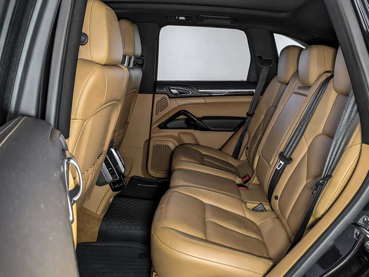 Купить Porsche Cayenne с пробегом. Фото: #8
