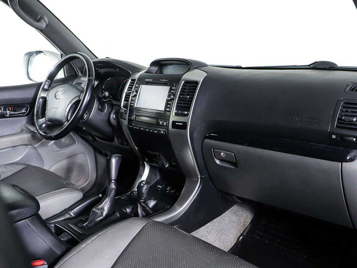 Купить Toyota Land Cruiser Prado с пробегом. Фото: #8