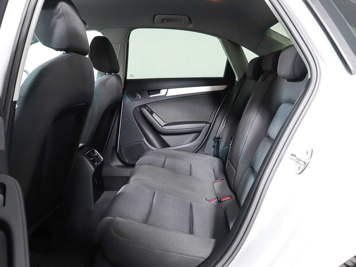 Купить Audi A4 с пробегом. Фото: #10