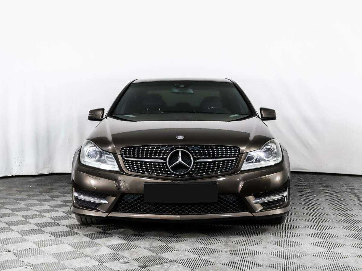 Купить Mercedes-Benz C-Класс с пробегом. Фото: #1