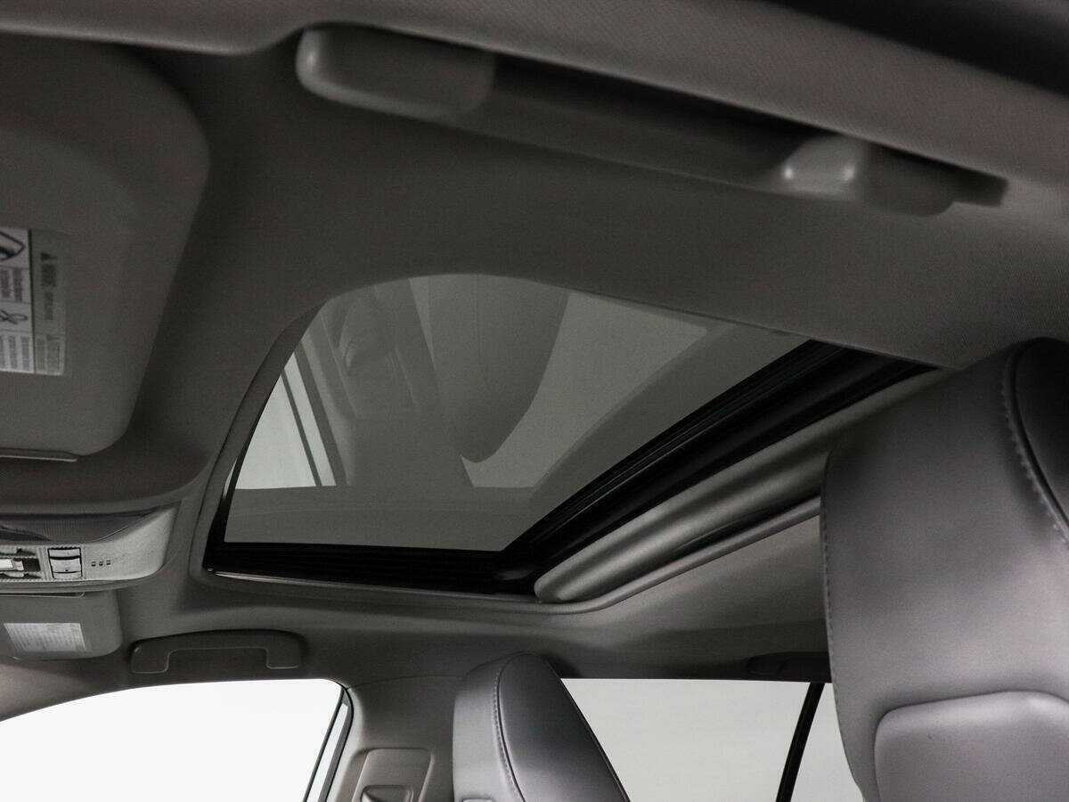 Купить Toyota RAV4 с пробегом. Фото: #14