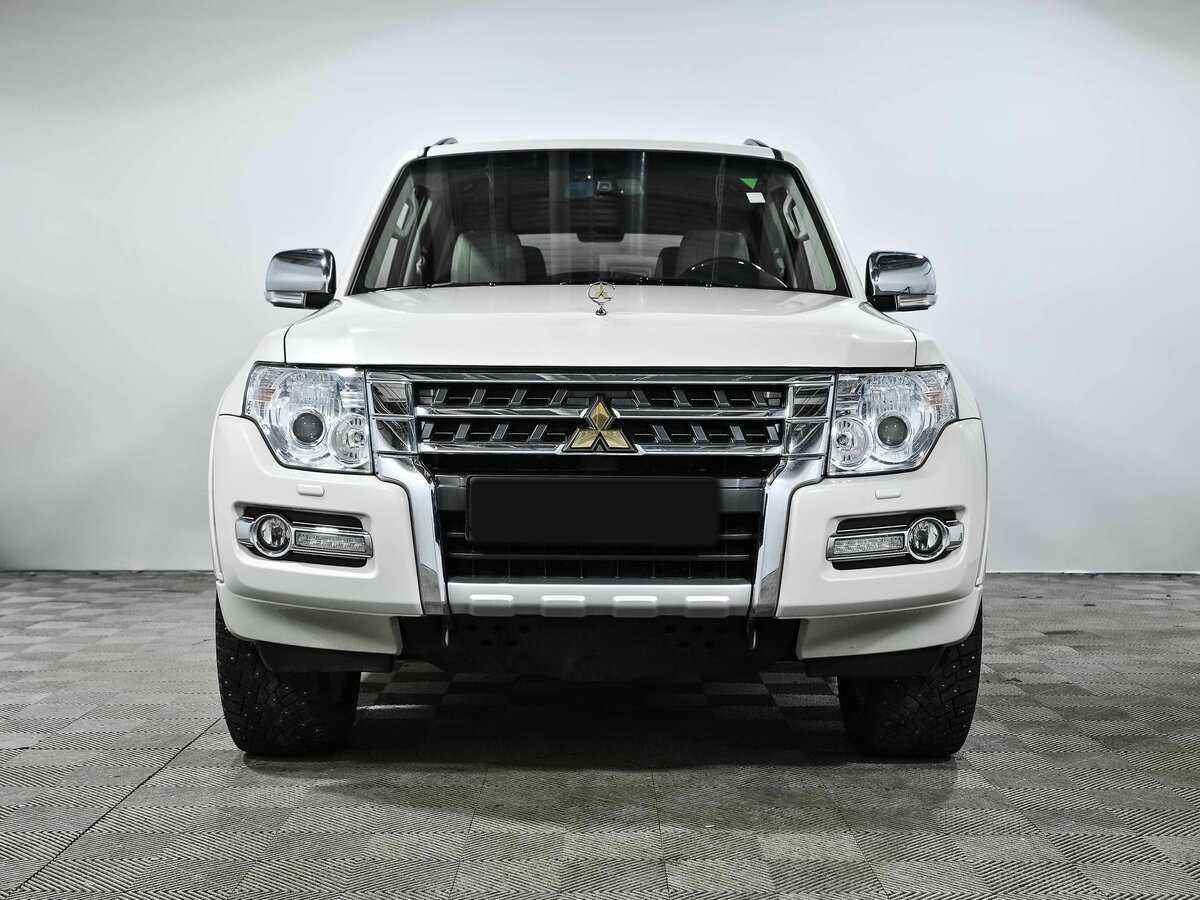 Купить Mitsubishi Pajero с пробегом. Фото: #1