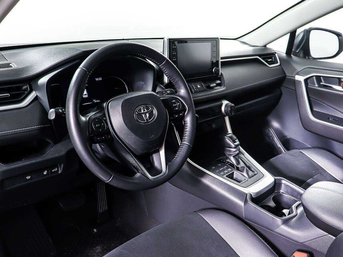 Купить Toyota RAV4 с пробегом. Фото: #12