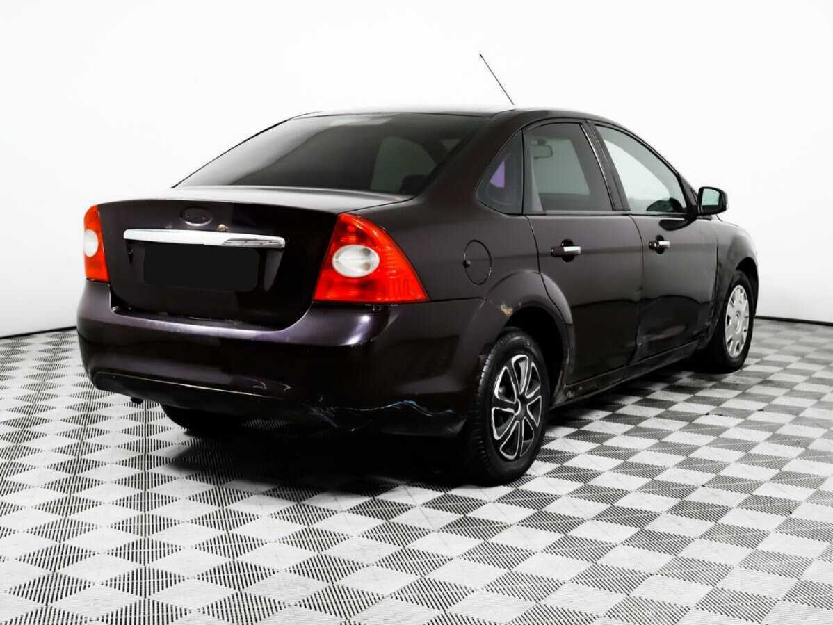 Купить Ford Focus с пробегом. Фото: #4