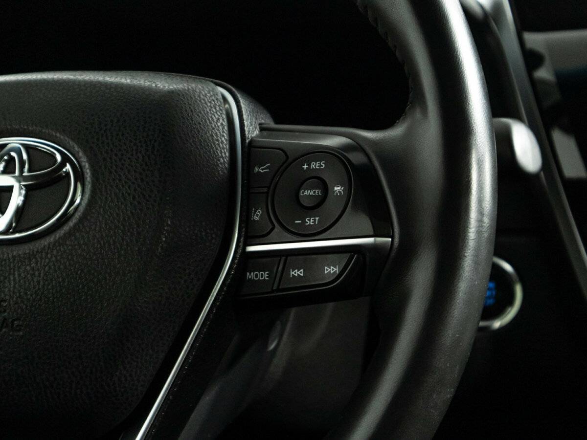 Купить Toyota Camry с пробегом. Фото: #22
