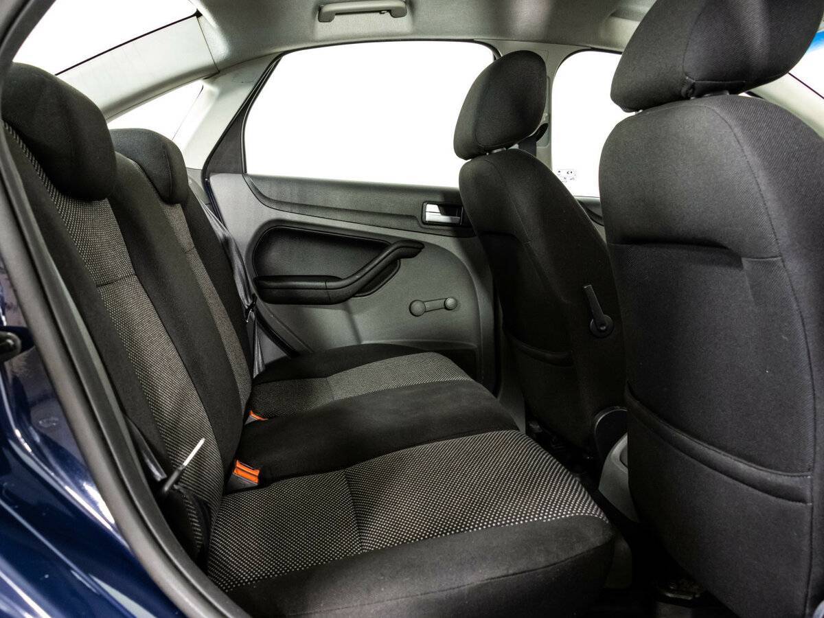 Купить Ford Focus с пробегом. Фото: #9