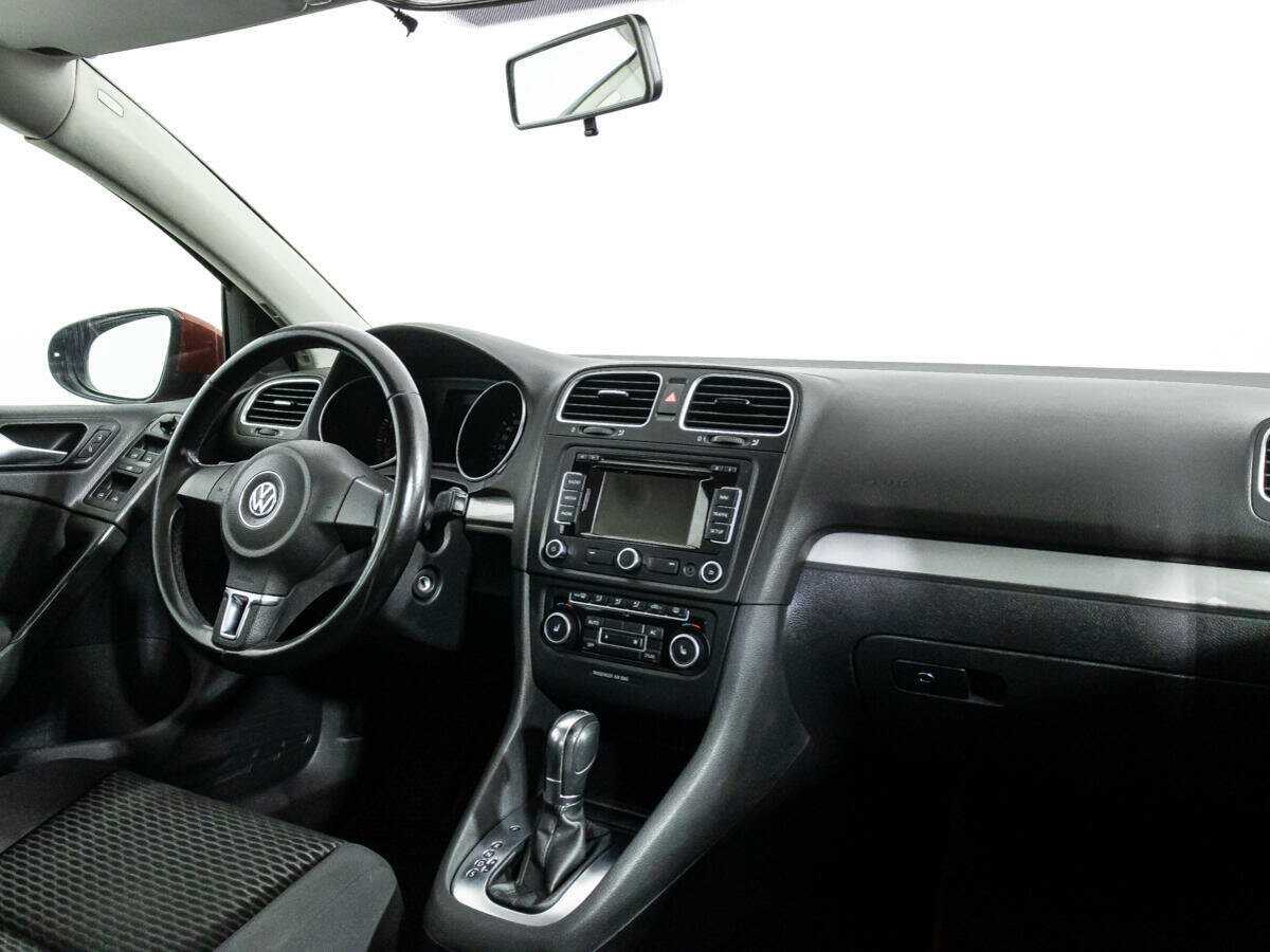 Купить Volkswagen Golf с пробегом. Фото: #8
