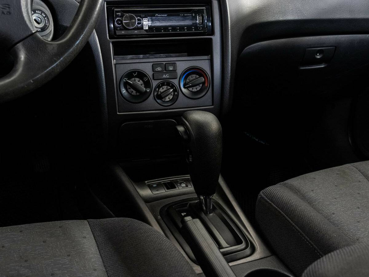 Купить Hyundai Elantra с пробегом. Фото: #12