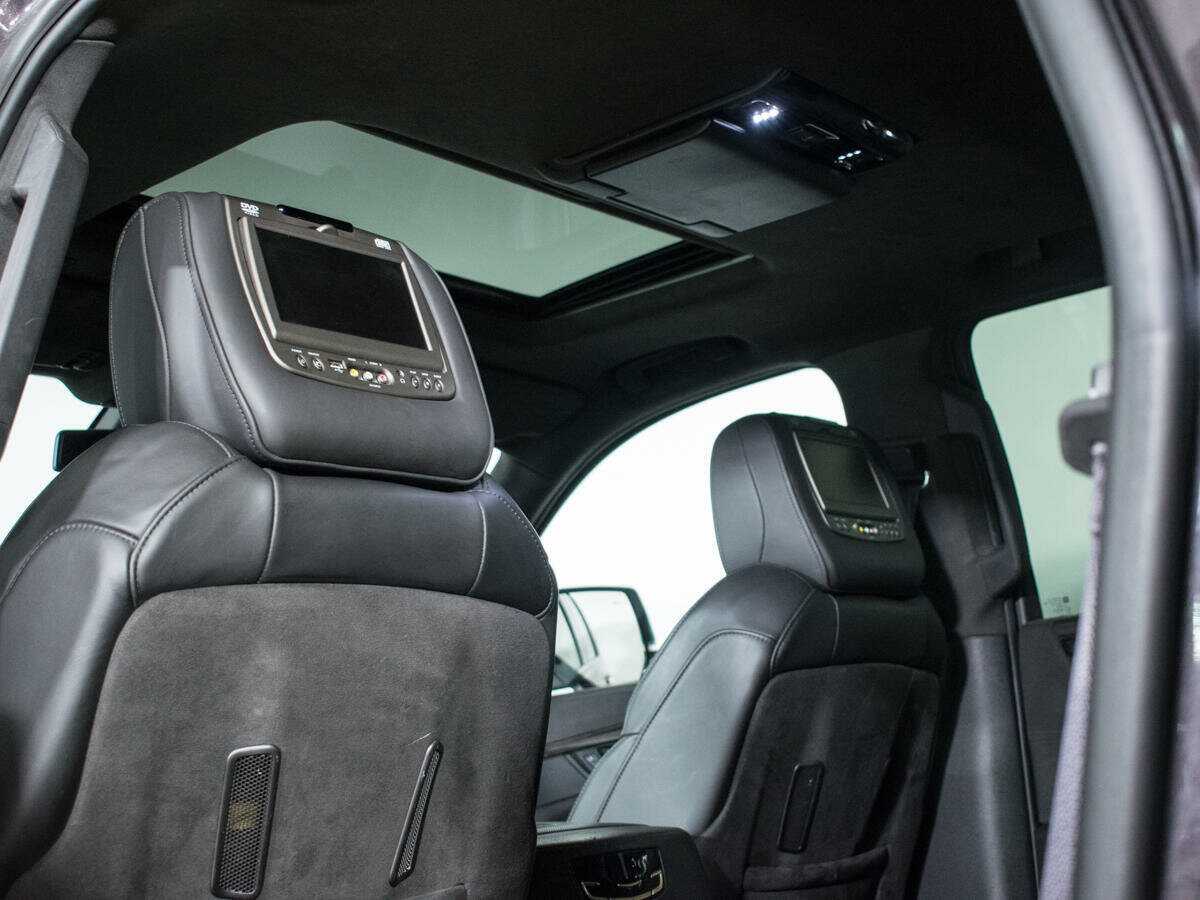 Купить Cadillac Escalade с пробегом. Фото: #15