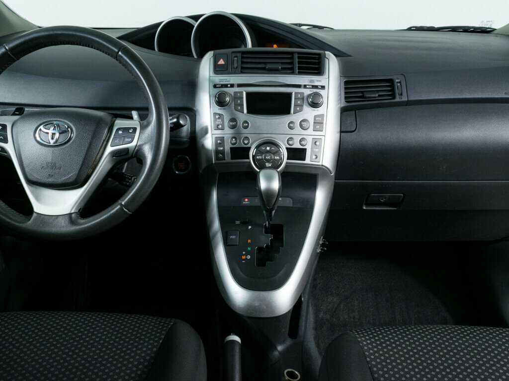 Купить Toyota Verso с пробегом. Фото: #8