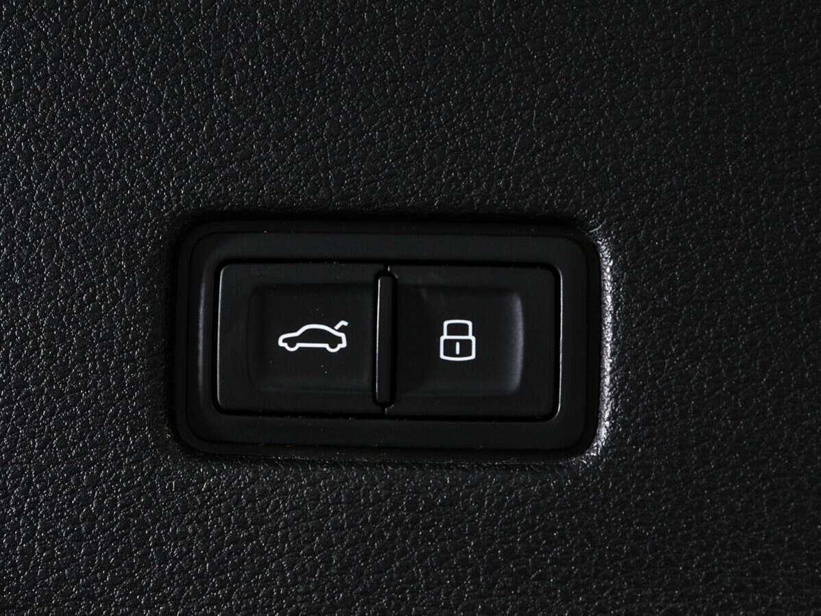 Купить Audi Q8 с пробегом. Фото: #15