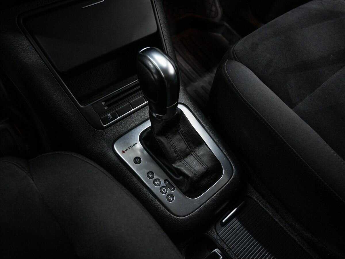 Купить Volkswagen Tiguan с пробегом. Фото: #17