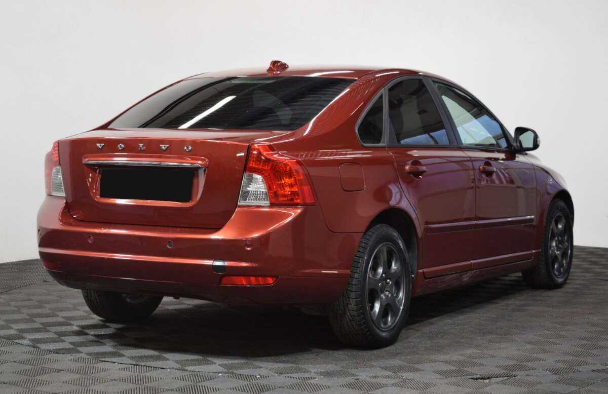 Купить Volvo S40 с пробегом. Фото: #2