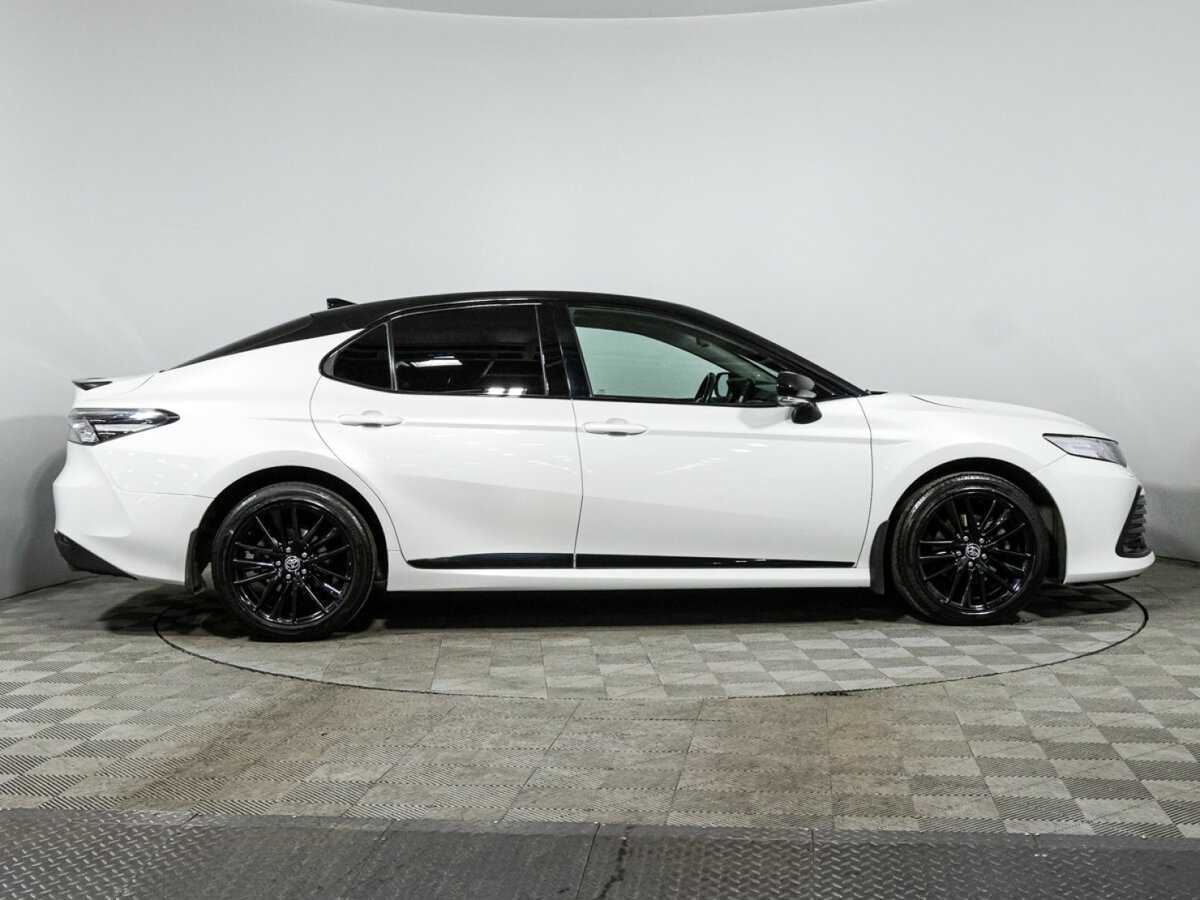 Купить Toyota Camry с пробегом. Фото: #3