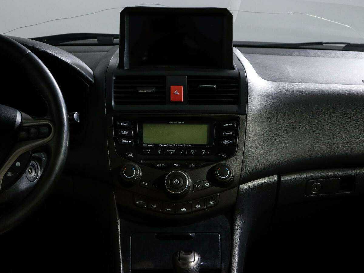 Купить Honda Accord с пробегом. Фото: #10