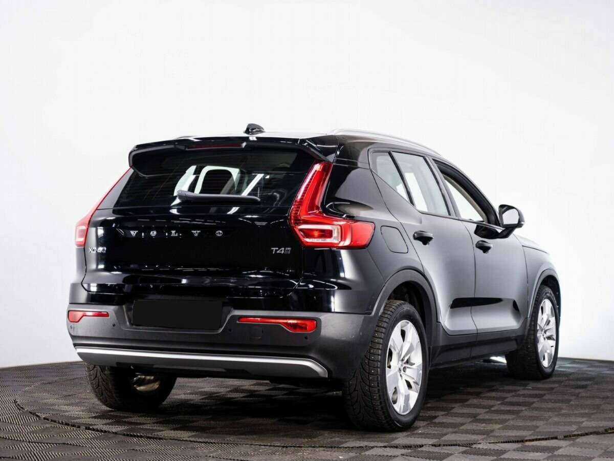 Купить Volvo XC40 с пробегом. Фото: #5