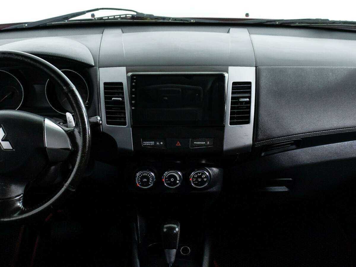 Купить Mitsubishi Outlander с пробегом. Фото: #12