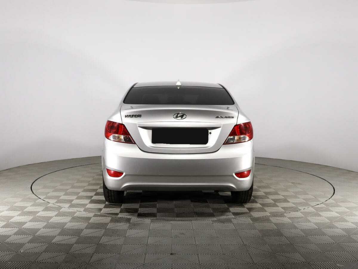 Купить Hyundai Solaris с пробегом. Фото: #6