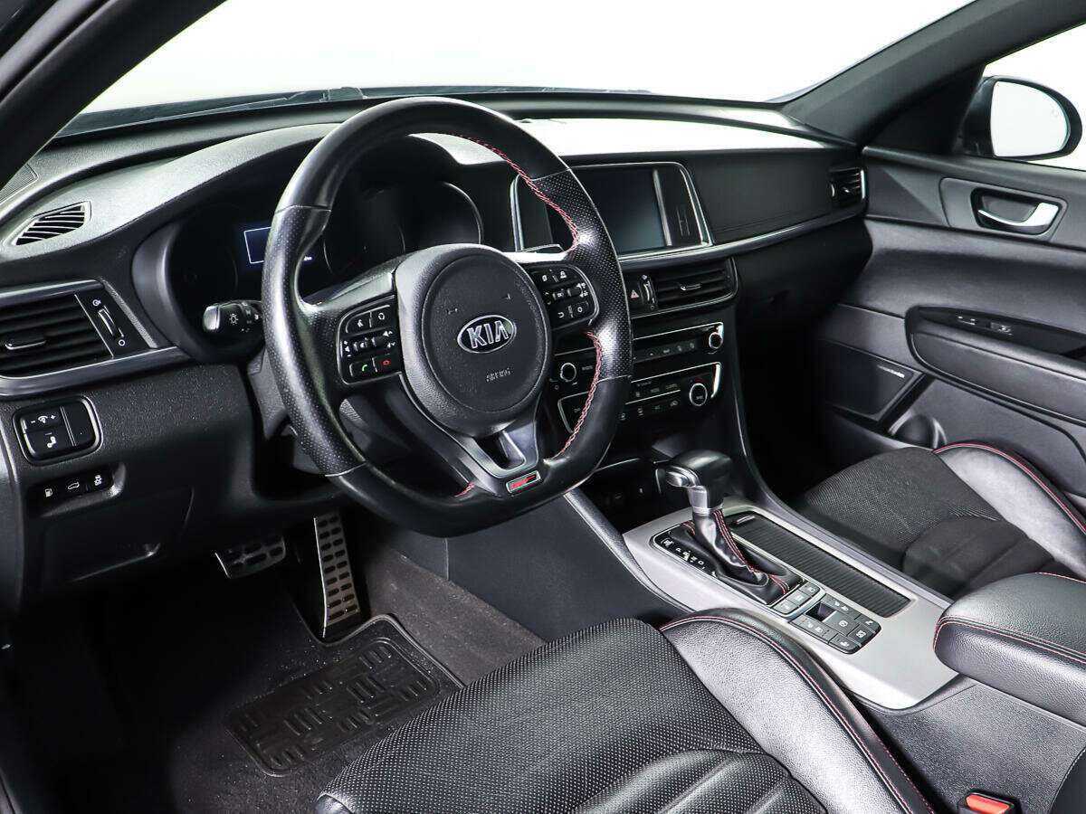 Купить Kia Optima с пробегом. Фото: #12