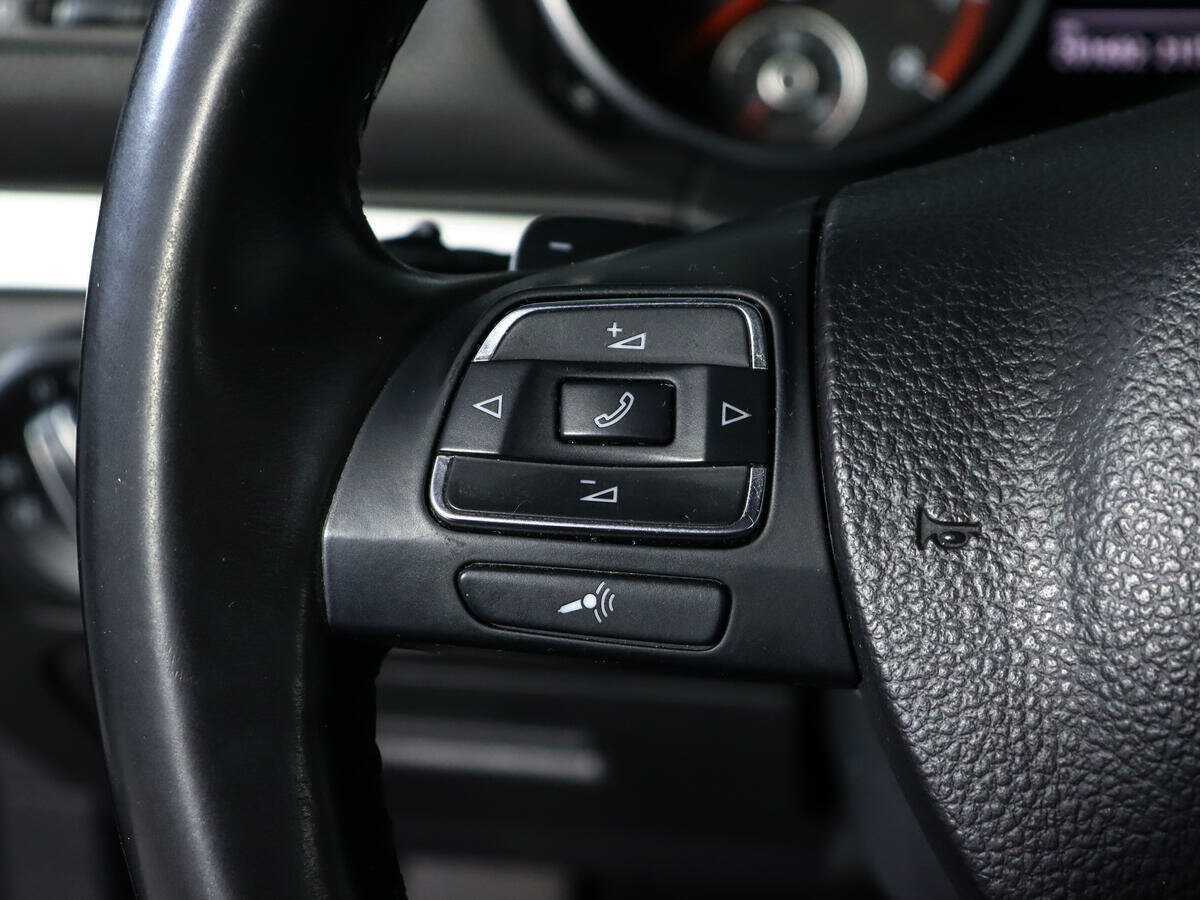Купить Volkswagen Golf с пробегом. Фото: #17