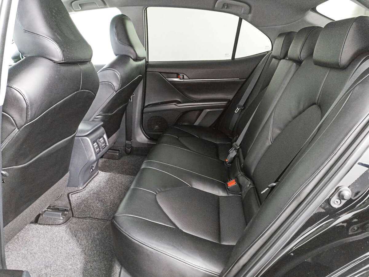 Купить Toyota Camry с пробегом. Фото: #9