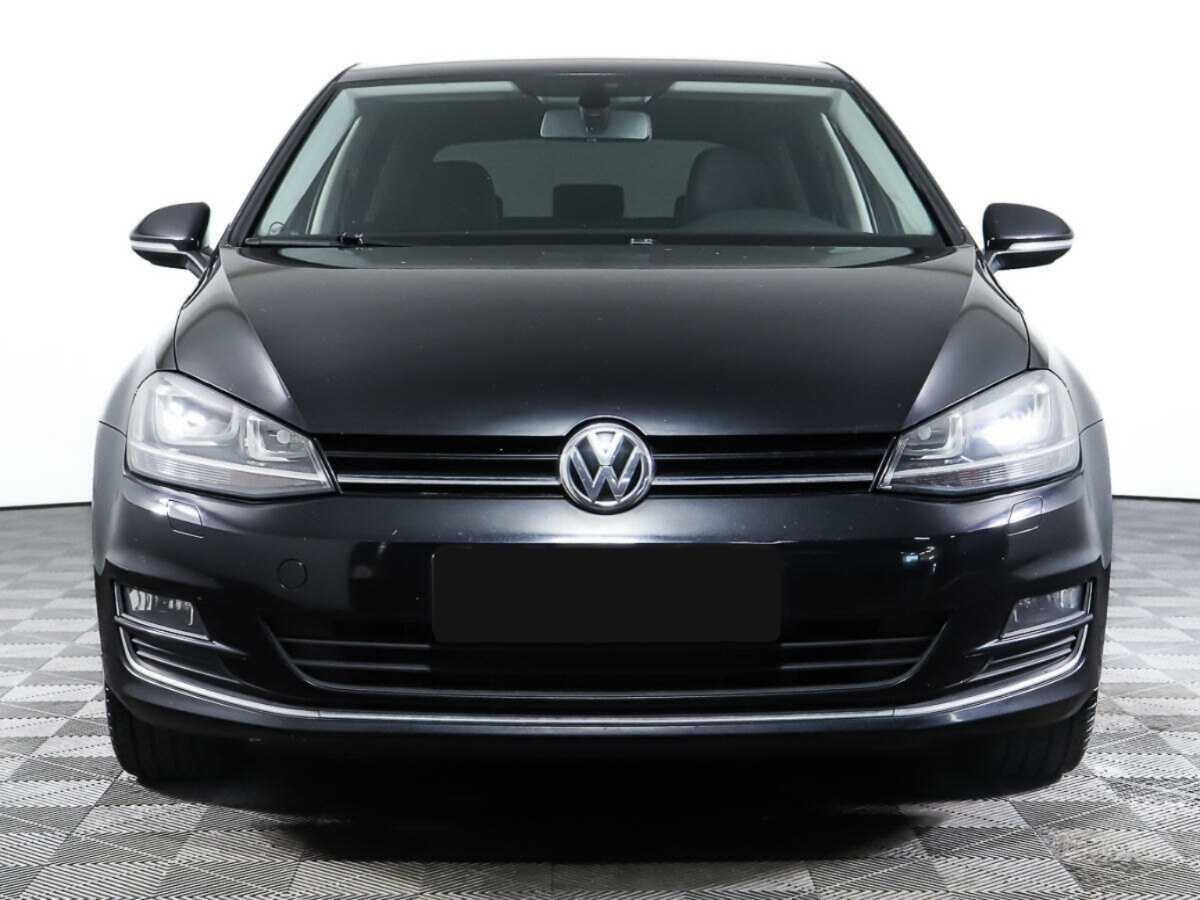 Купить Volkswagen Golf с пробегом. Посмотреть фото