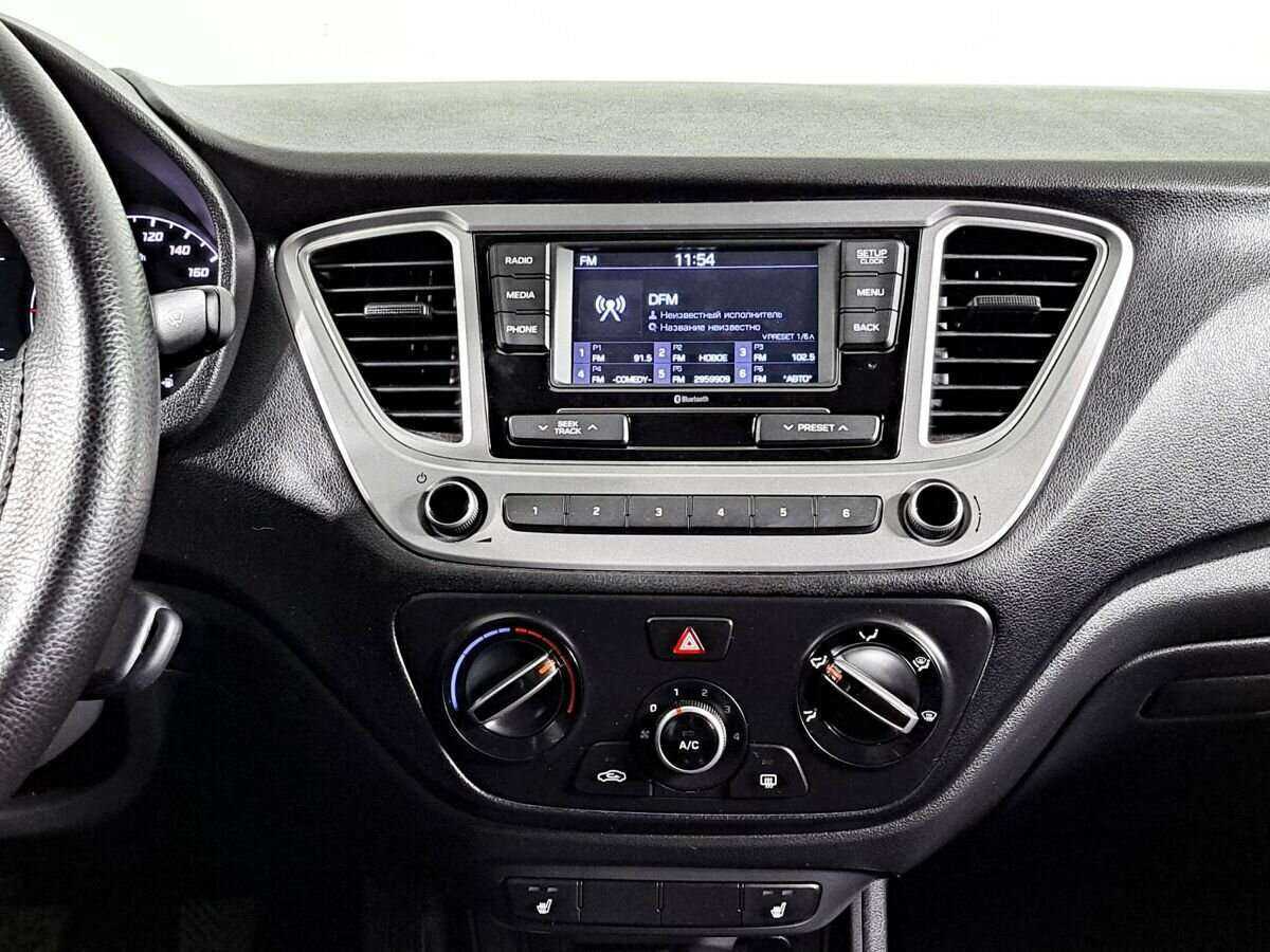 Купить Hyundai Solaris с пробегом. Фото: #9