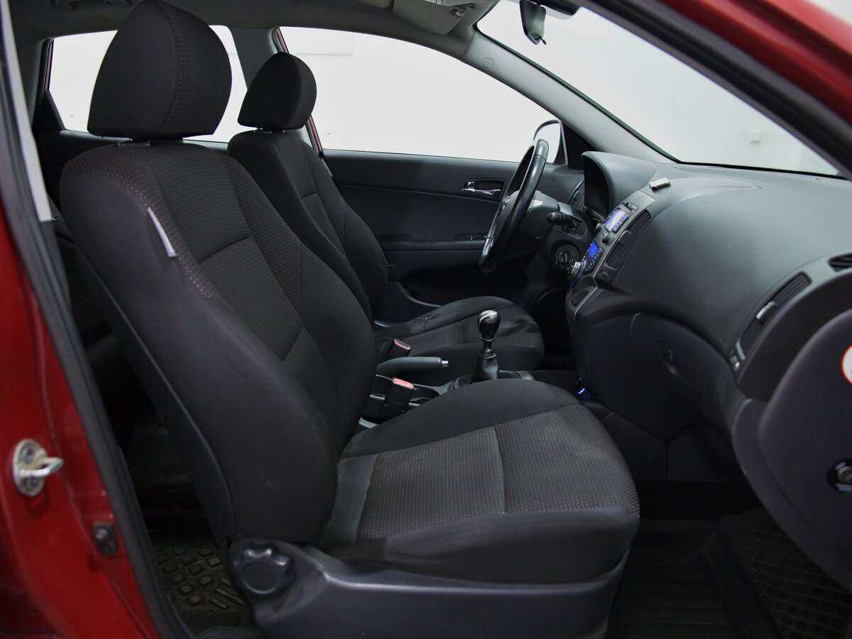 Купить Hyundai i30 с пробегом. Фото: #7