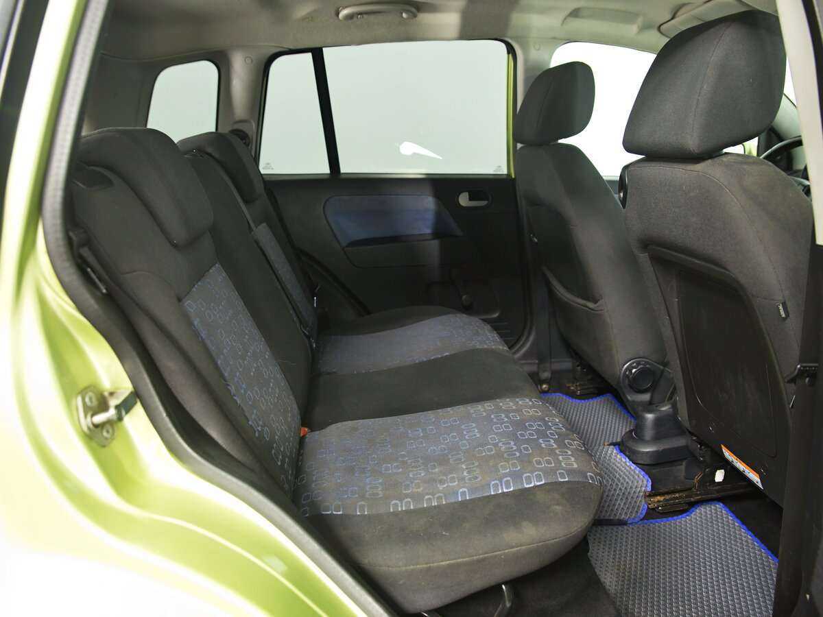 Купить Ford Fusion с пробегом. Фото: #11