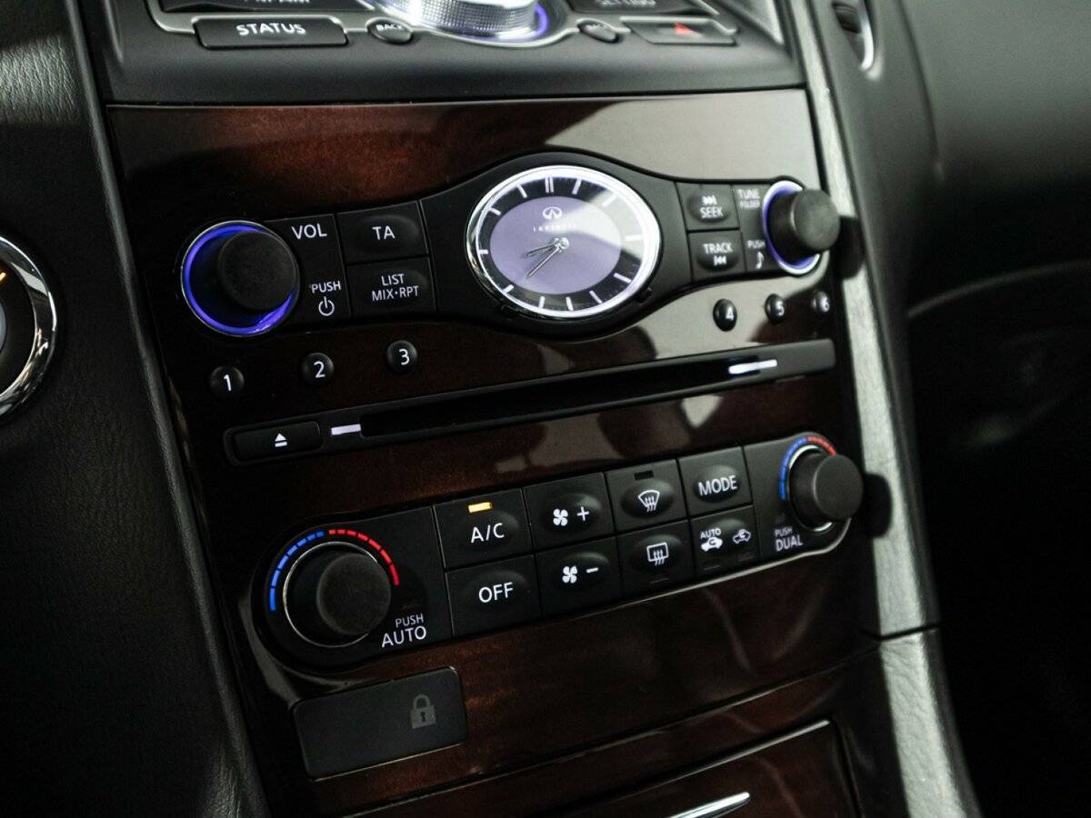 Купить Infiniti QX50 с пробегом. Фото: #21