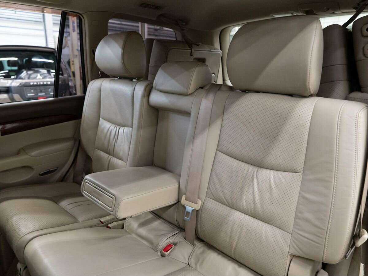 Купить Toyota Land Cruiser Prado с пробегом. Фото: #6