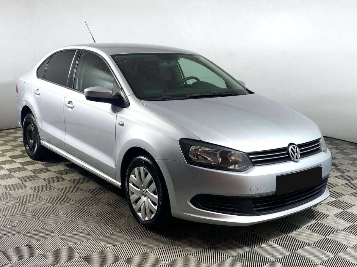 Купить Volkswagen Polo с пробегом. Фото: #2