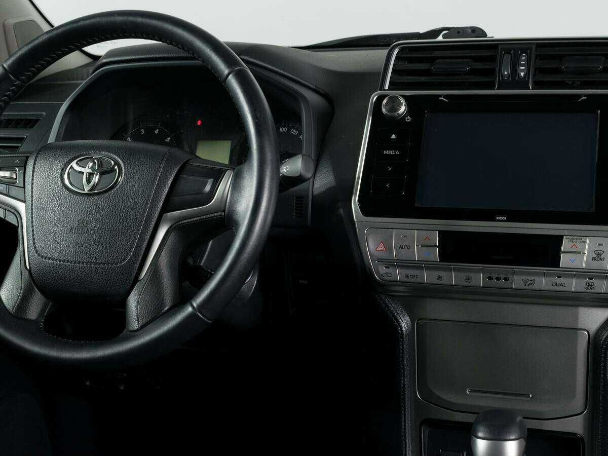 Купить Toyota Land Cruiser Prado с пробегом. Фото: #10