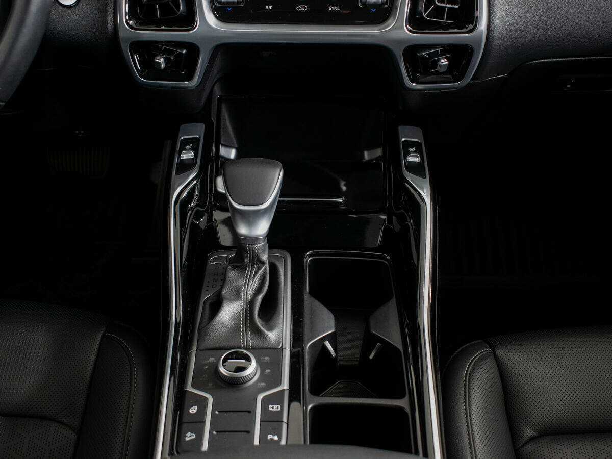 Купить Kia Sorento с пробегом. Фото: #8