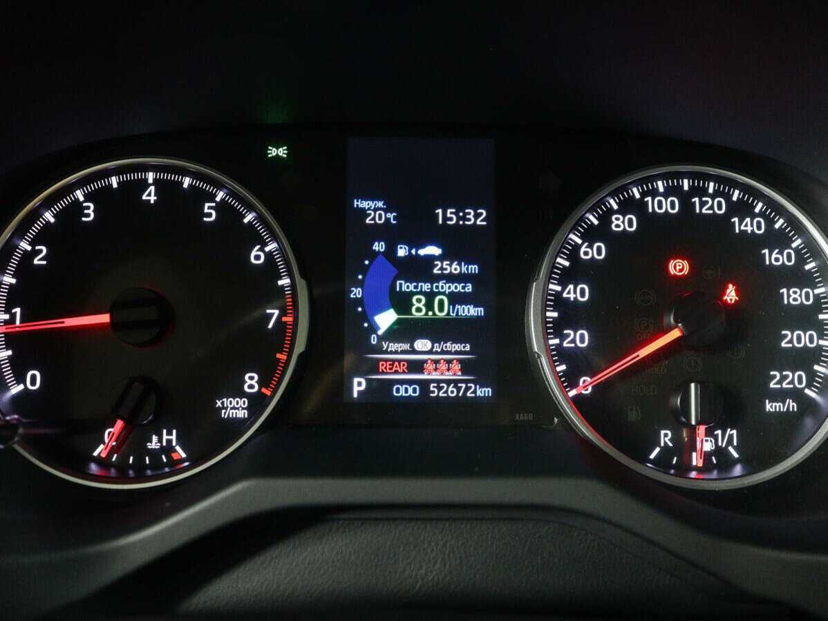 Купить Toyota RAV4 с пробегом. Фото: #10