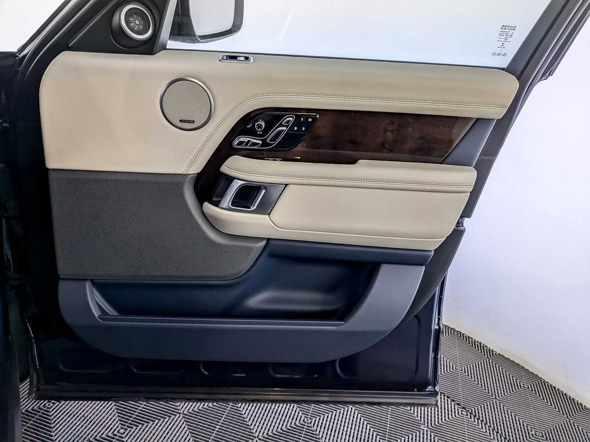 Купить Land Rover Range Rover с пробегом. Фото: #23