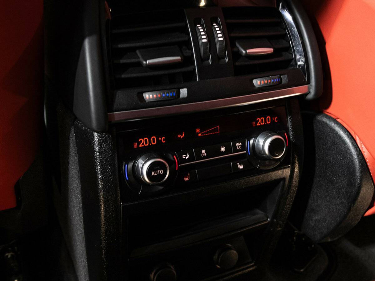 Купить BMW X5 M с пробегом. Фото: #17