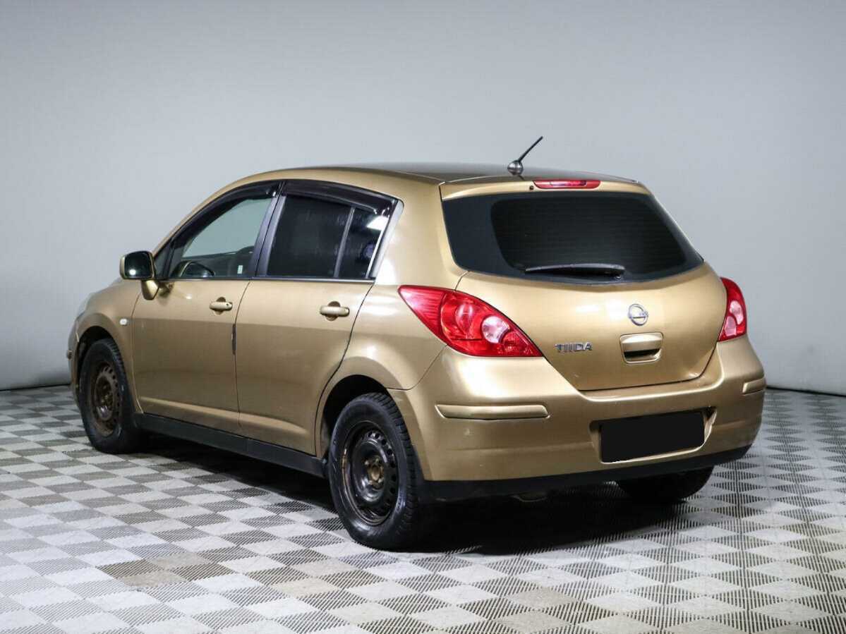 Купить Nissan Tiida с пробегом. Фото: #4