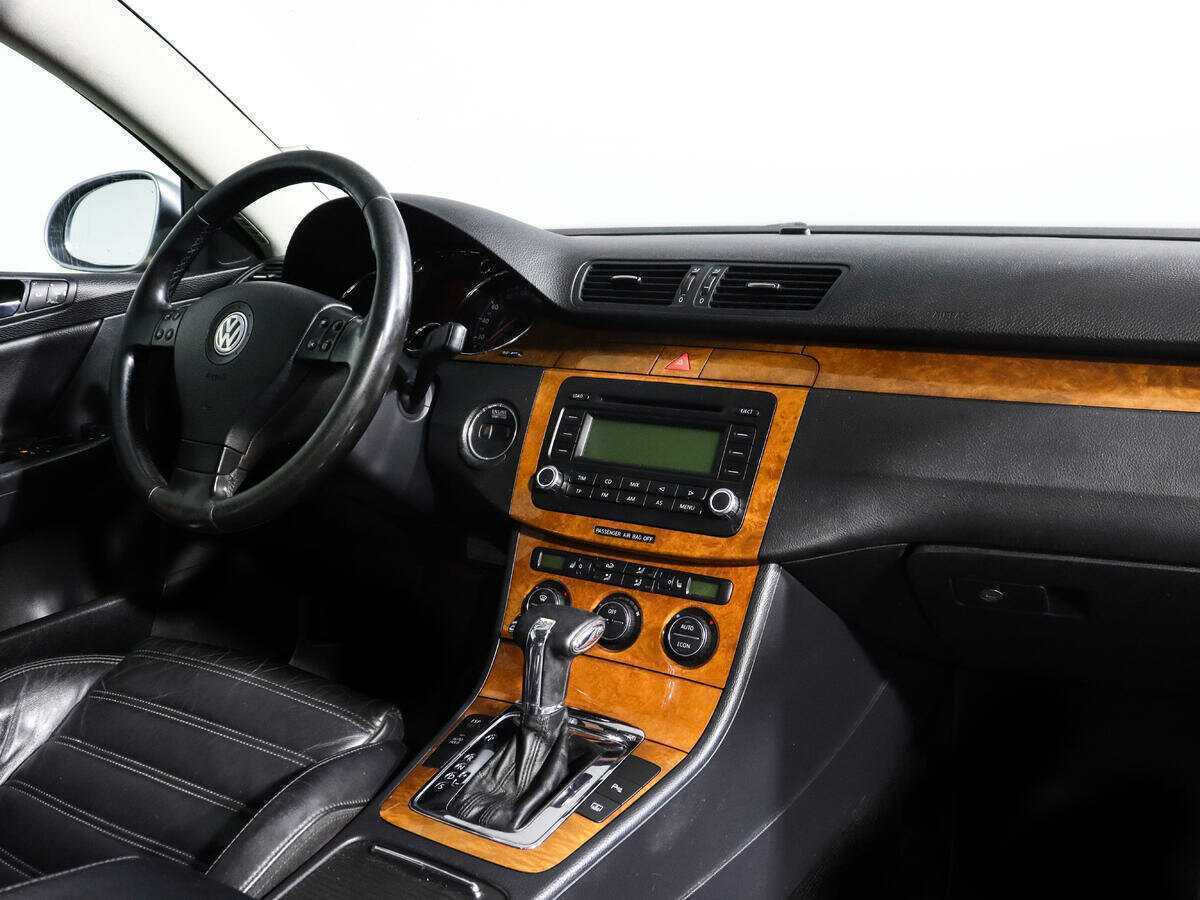 Купить Volkswagen Passat с пробегом. Фото: #8
