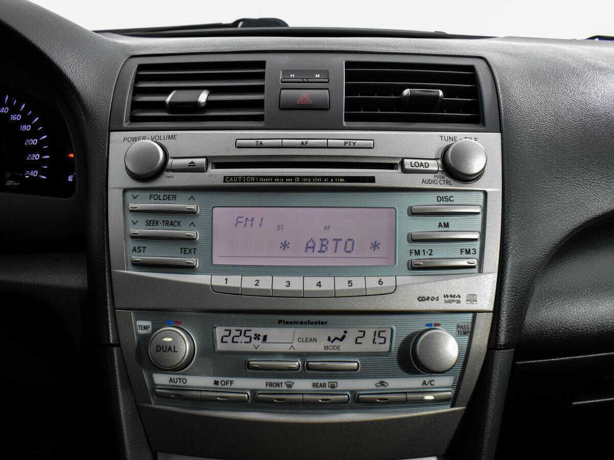 Купить Toyota Camry с пробегом. Фото: #11