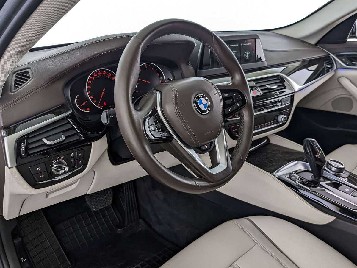 Купить BMW 5 серии с пробегом. Фото: #10