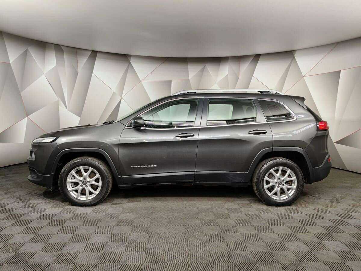 Купить Jeep Cherokee с пробегом. Фото: #4