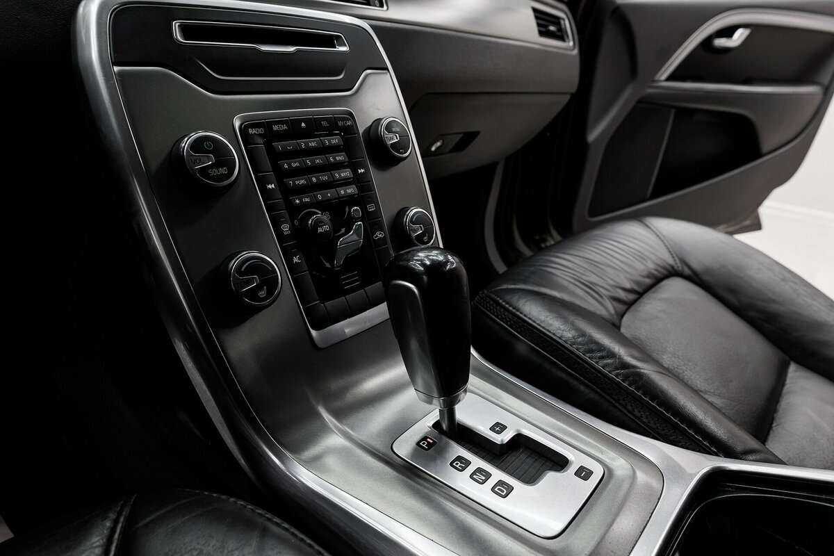 Купить Volvo XC70 с пробегом. Фото: #10