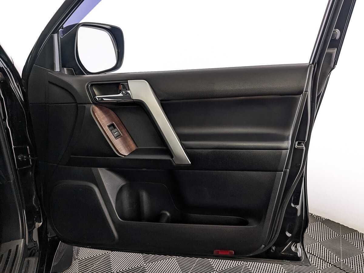 Купить Toyota Land Cruiser Prado с пробегом. Фото: #23