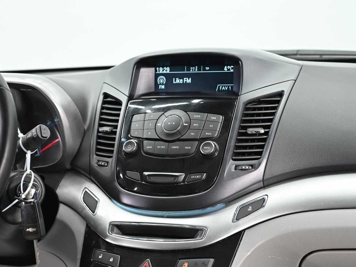 Купить Chevrolet Orlando с пробегом. Фото: #9