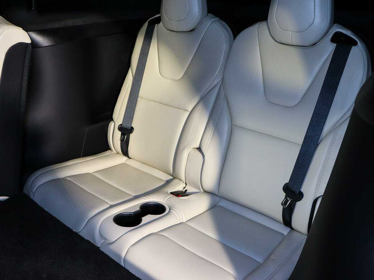 Купить Tesla Model X с пробегом. Фото: #11