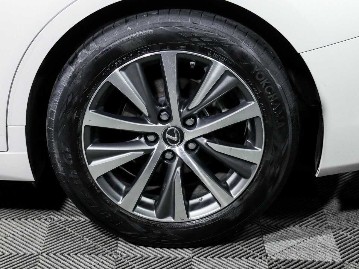 Купить Lexus ES с пробегом. Фото: #11