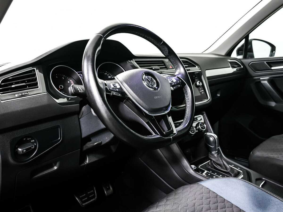 Купить Volkswagen Tiguan с пробегом. Фото: #12