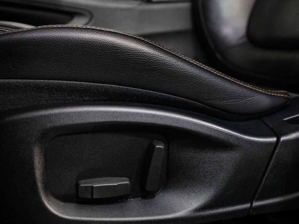 Купить Jaguar F-Pace с пробегом. Фото: #12